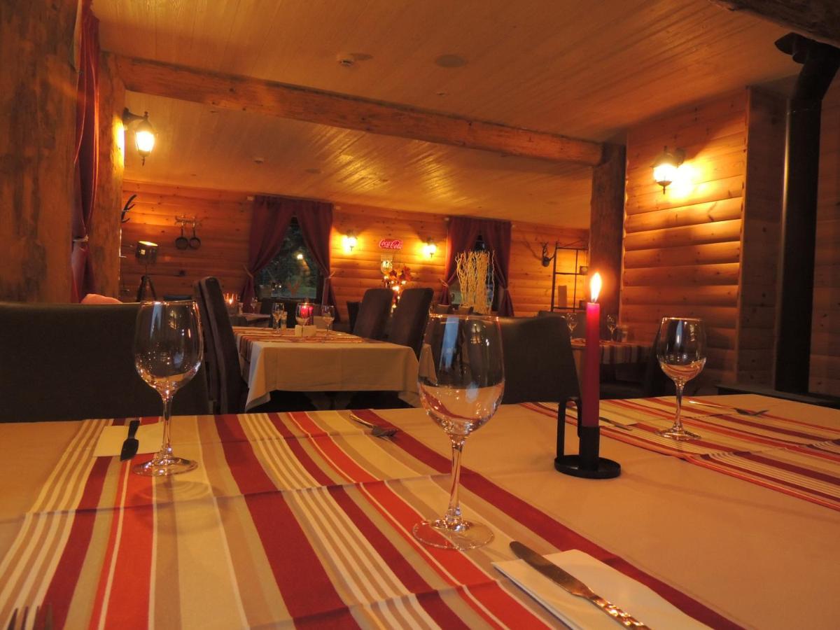 Auberge "La Fourchette Paysanne" Dochamps Ngoại thất bức ảnh